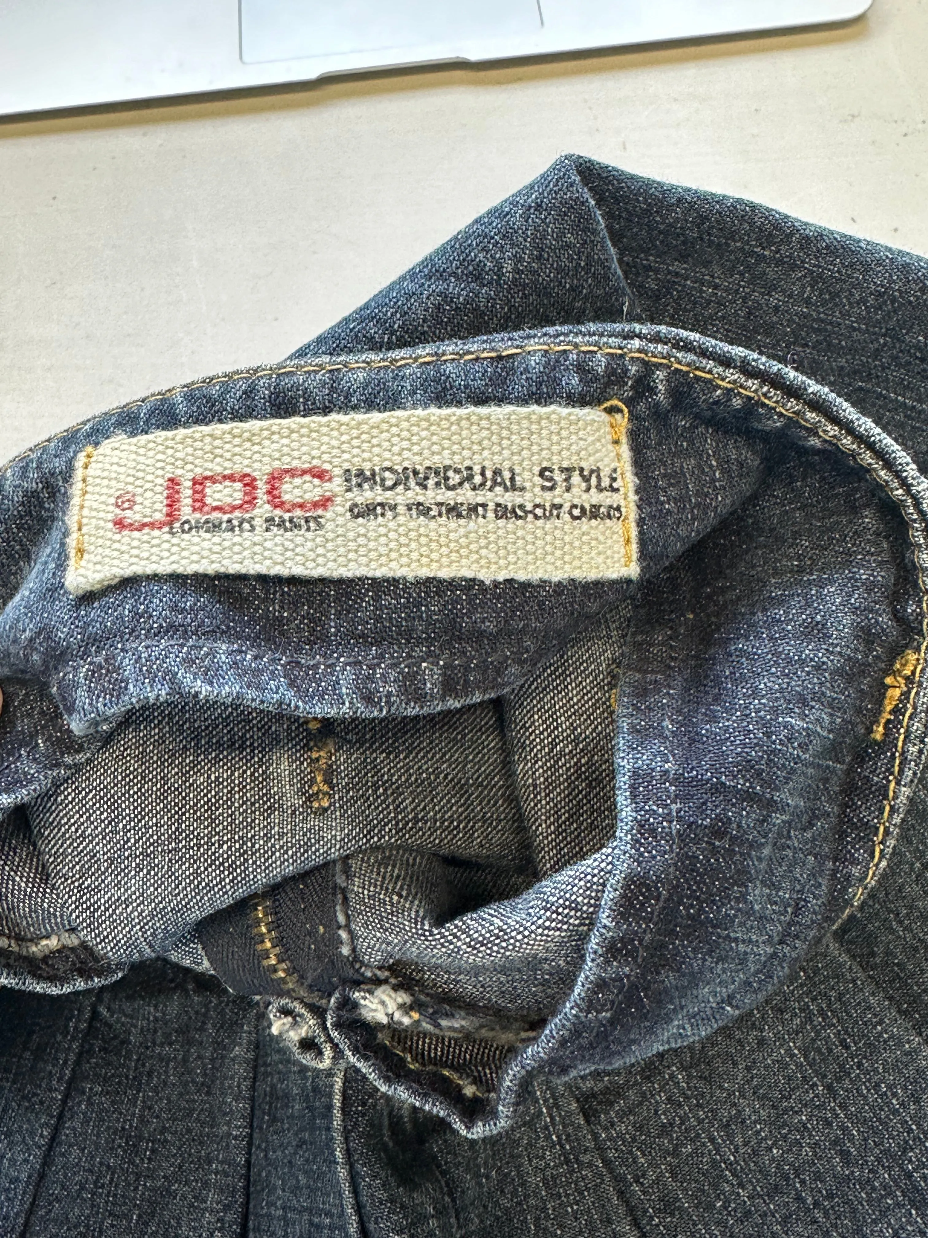 00's mini pleated denim skirt