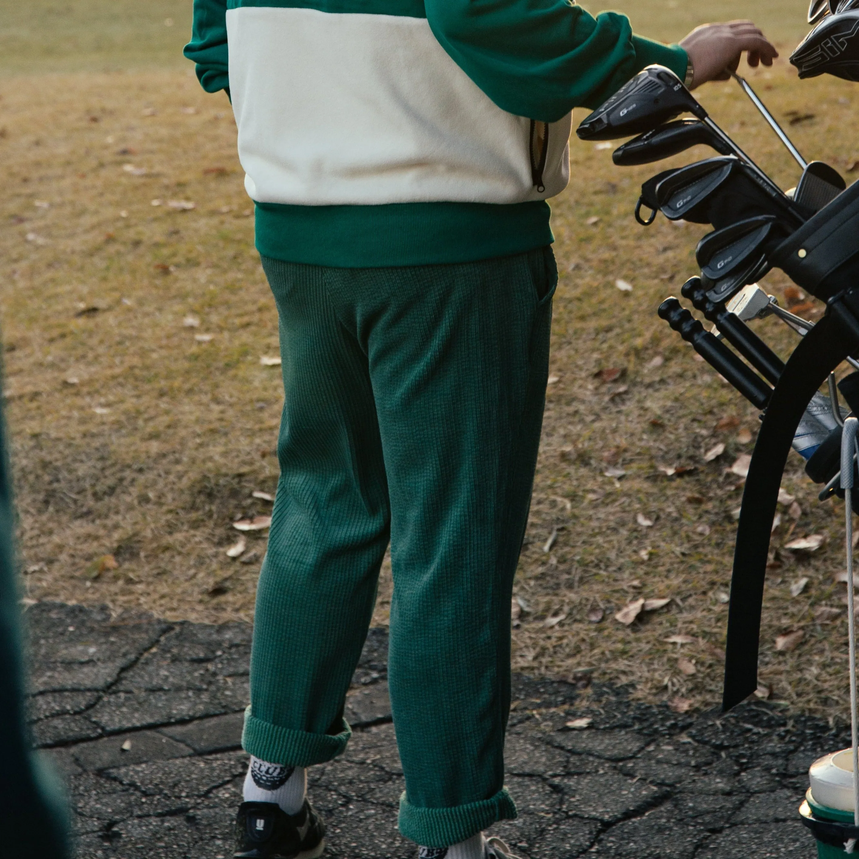 #ADJUSTABLE CORDUROY PANTS GREEN