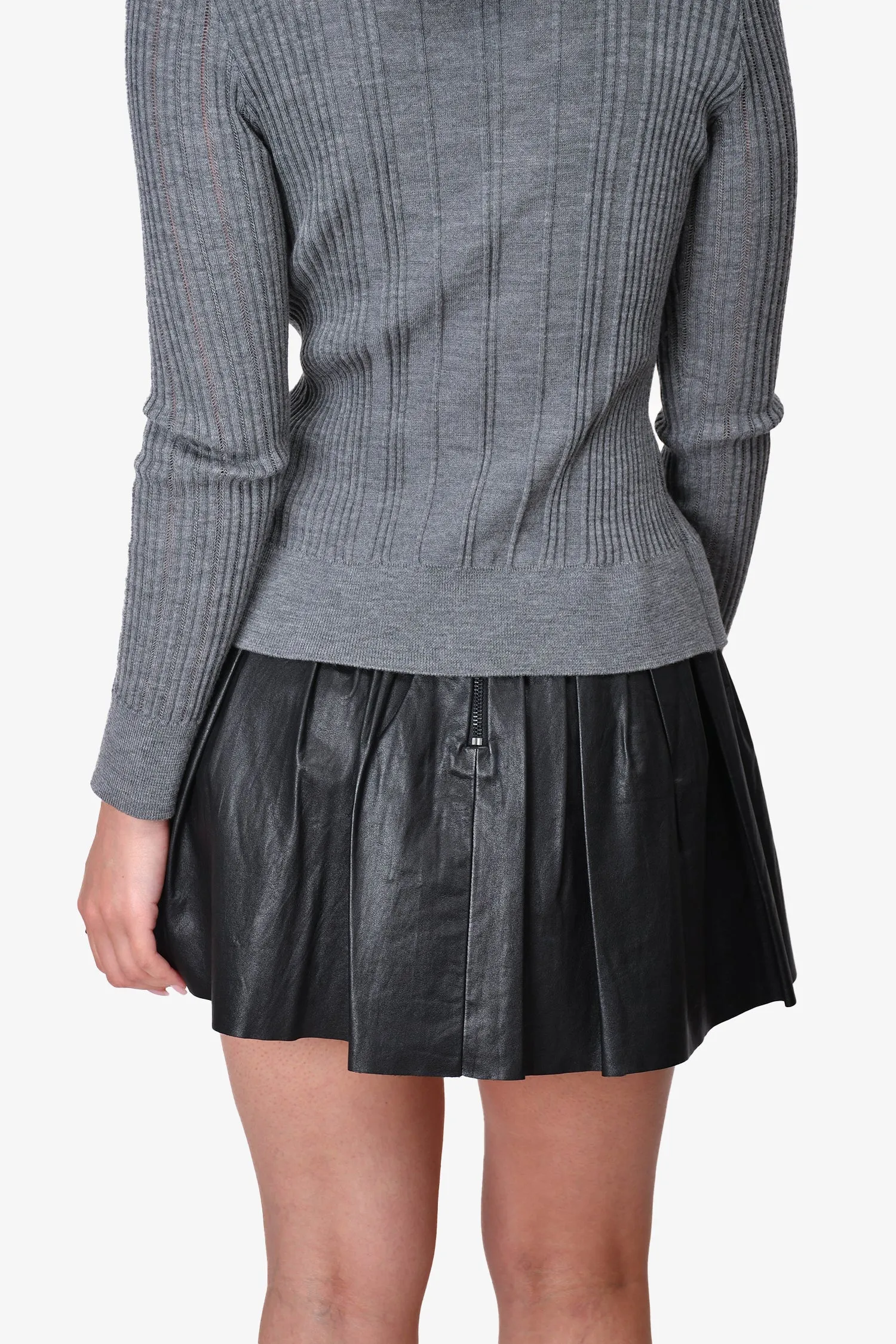 Alice   Olivia Black Leather Pleated Mini Skirt Size 2