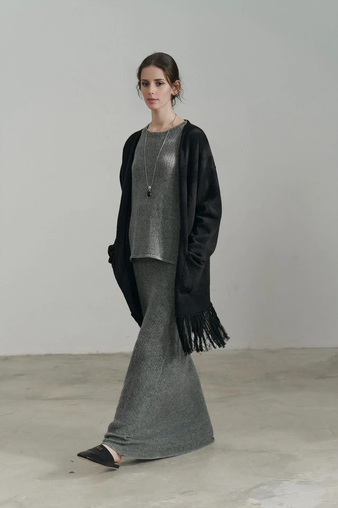 Elegant Knit A-Line Midi Skirt - Slim Fit