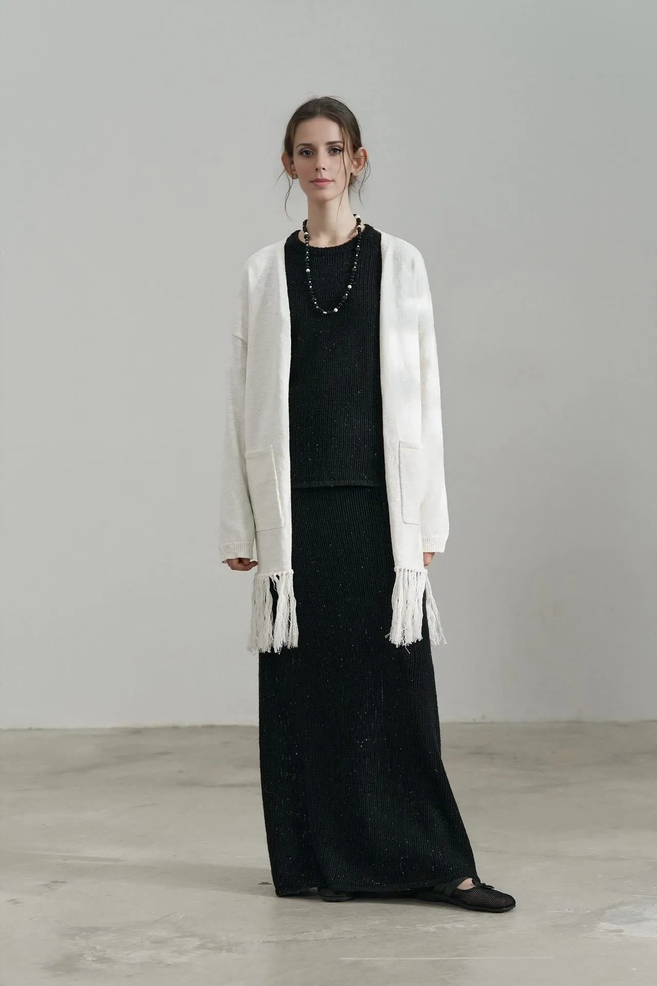 Elegant Knit A-Line Midi Skirt - Slim Fit