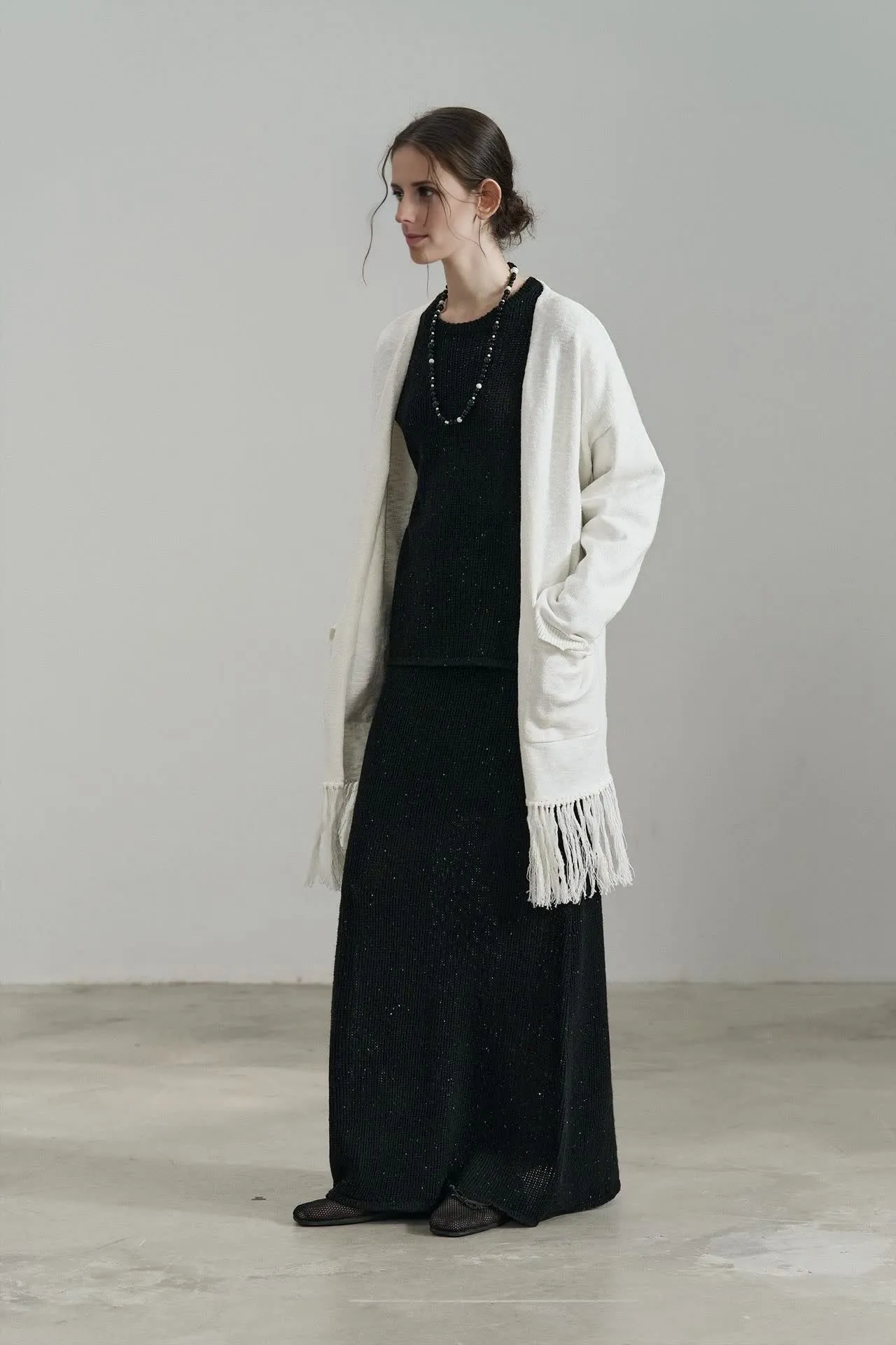 Elegant Knit A-Line Midi Skirt - Slim Fit