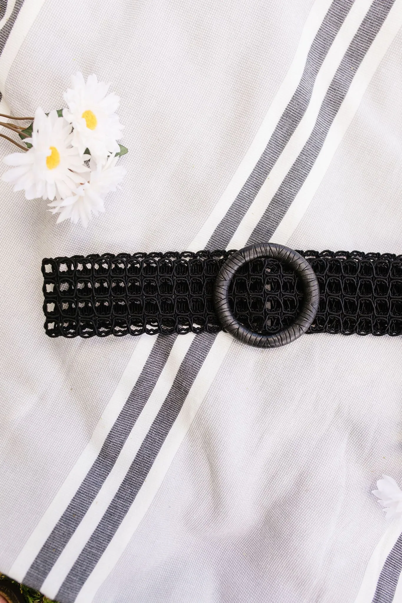 It's A Cinch Woven Belt In Black