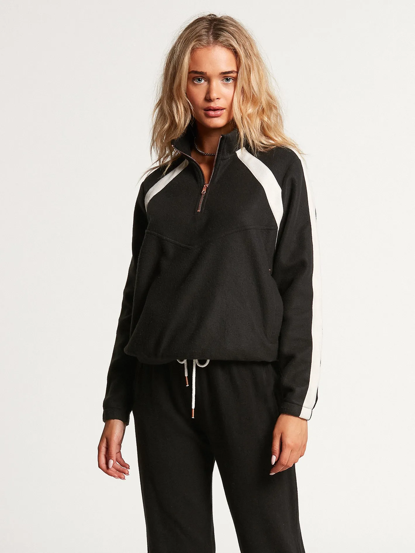 Lived In Lounge Mock Neck - Black
