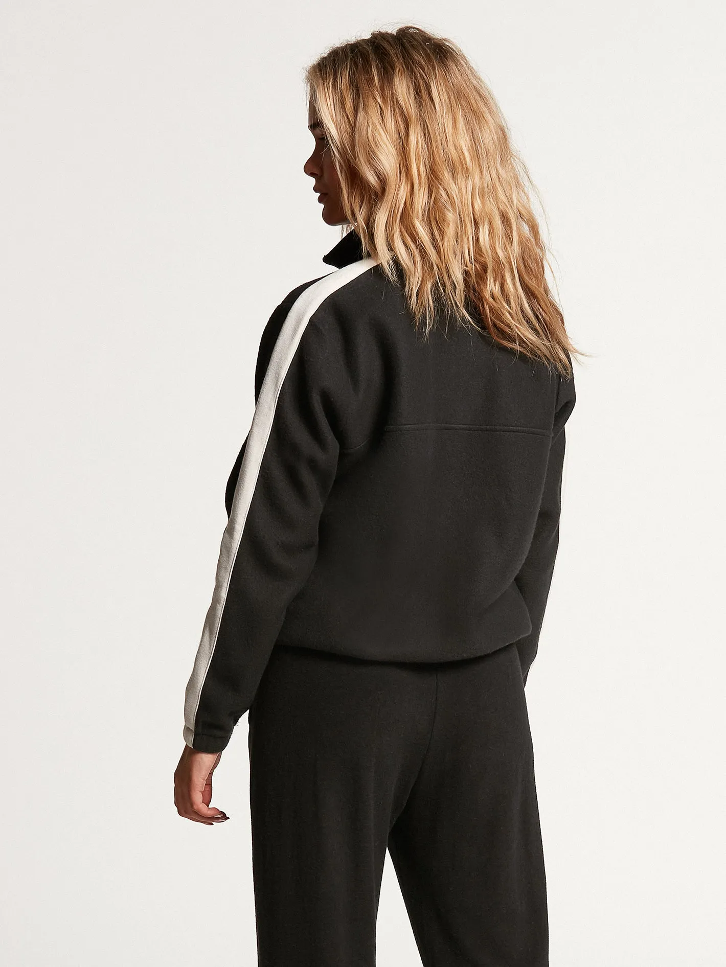 Lived In Lounge Mock Neck - Black