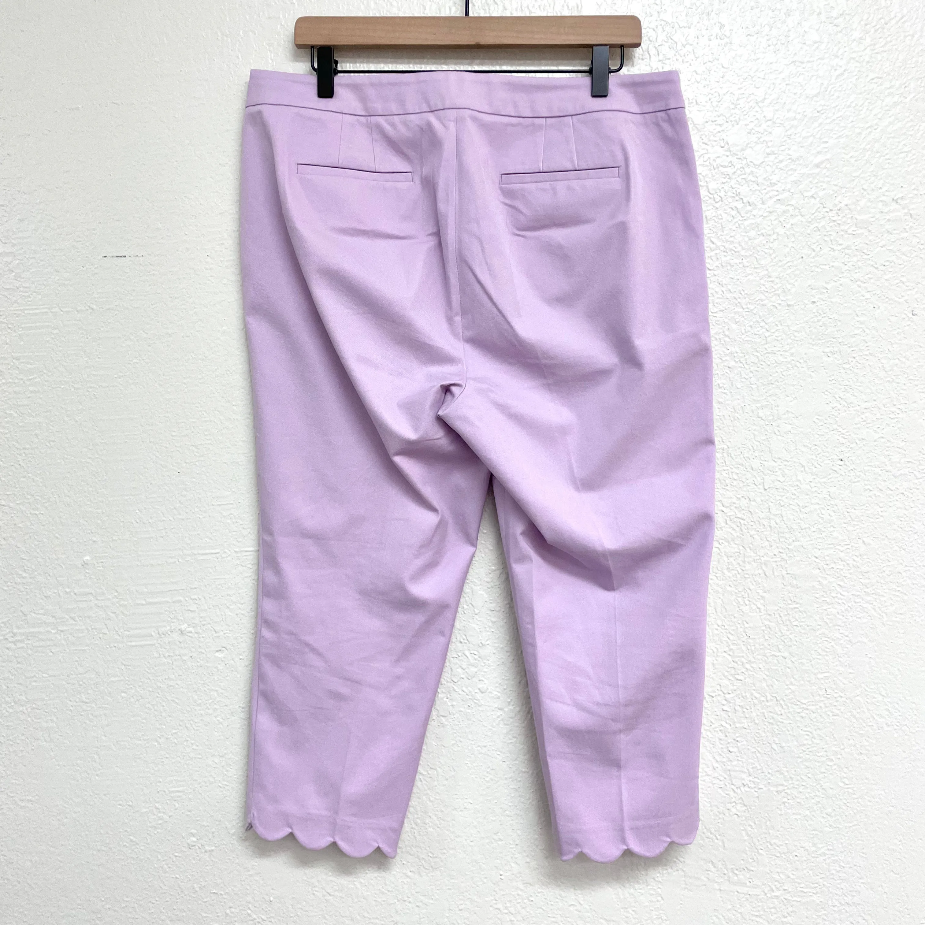 Scalloped Crop Pants