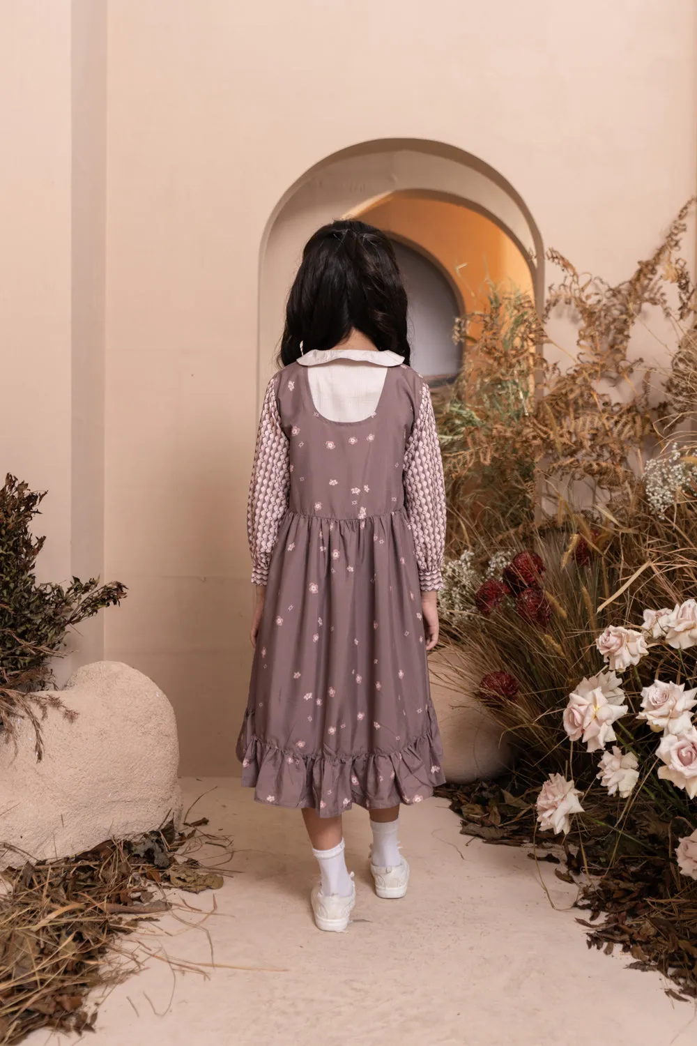 Semantik Dress Girl Antique Shell