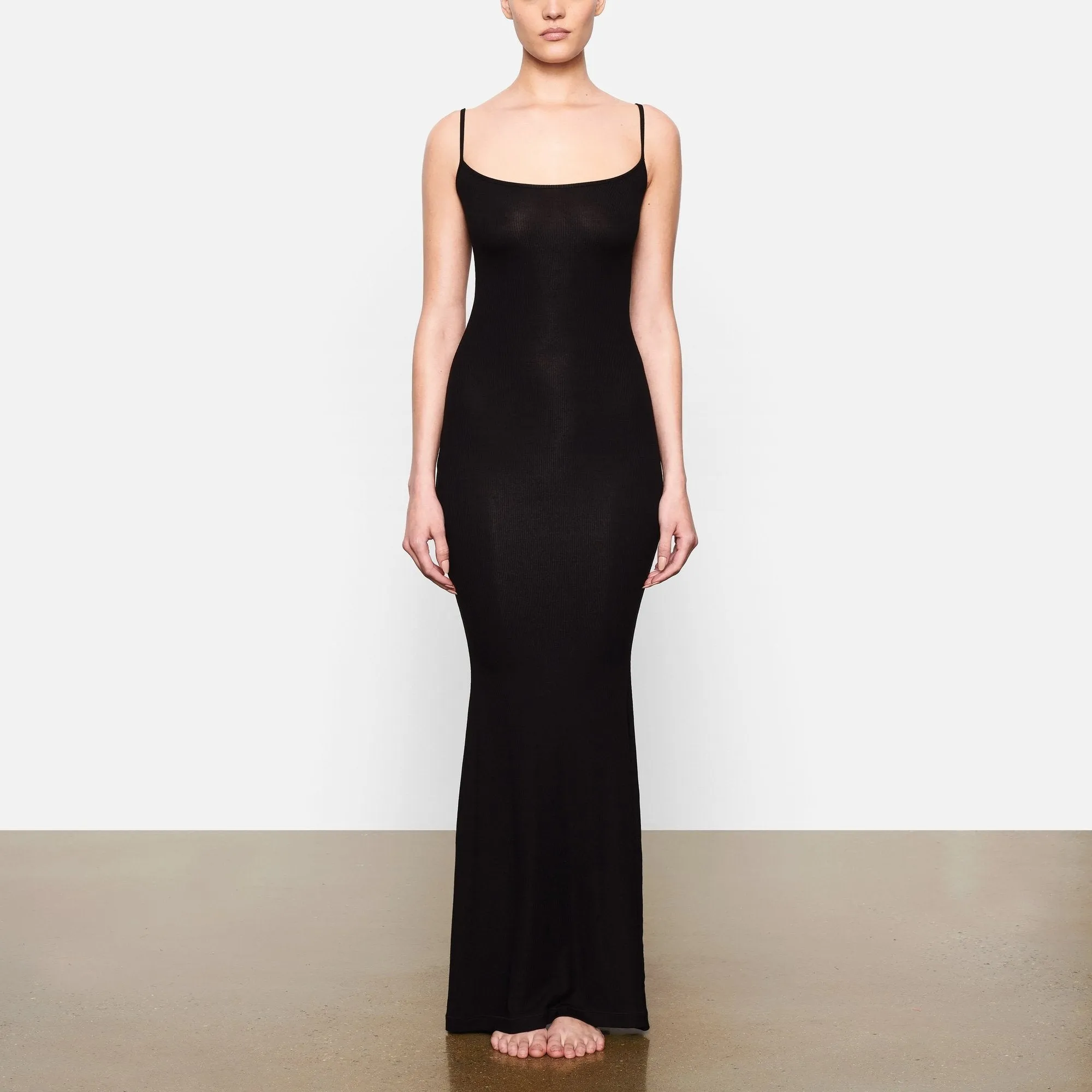 SOFT LOUNGE LONG SLIP DRESS | ONYX