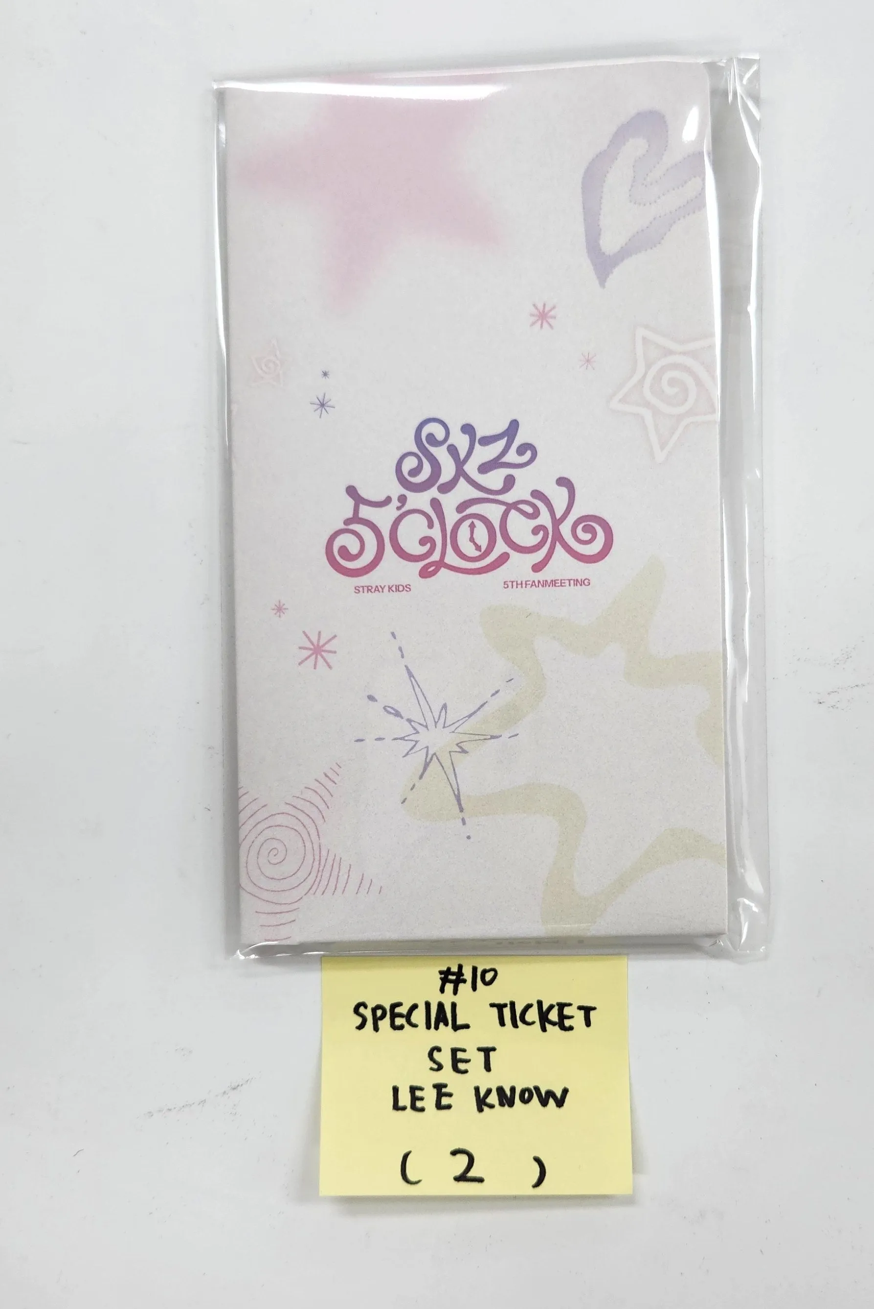 Stray Kids "SKZ 5'Clock" 5th Fanmeeting - Official MD [Special Ticket Set, Image Picket, Secret Acrylic Stand, Long Sleeve, Track Jacket, Skzoo Keyring Micro Ver.] [25.2.14]