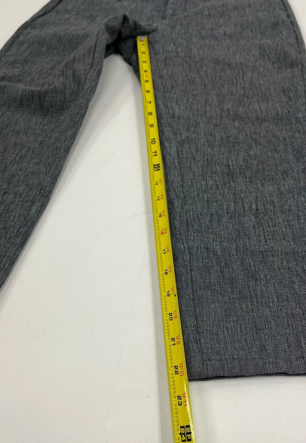 Women's Banana Republic Sloan Grey Slacks Dress Pants - Size 2